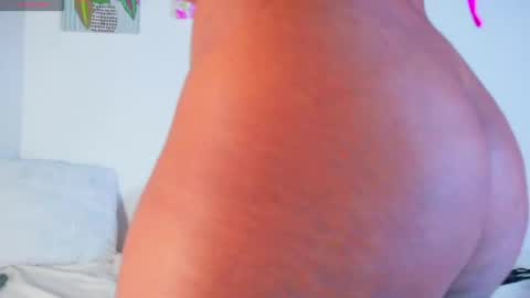 Snapshot of molly_hot778 chatting on 22, 5, 2026 molly come and have fun online show from 22, 5, 2026