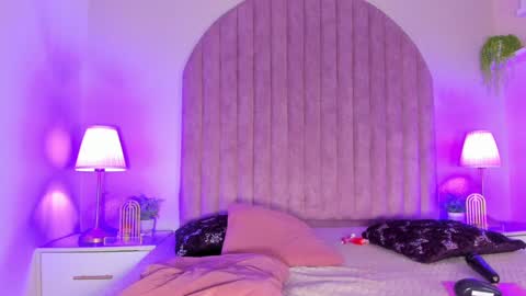 Molly Jackson online show from 17, 2, 2025