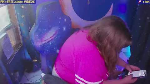 molly_moons online show from 23, 11, 2025