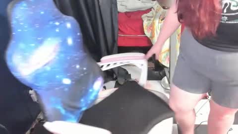 molly_moons online show from 15, 4, 2026