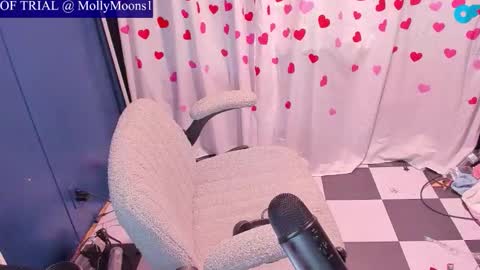 molly_moons online show from 20, 5, 2026