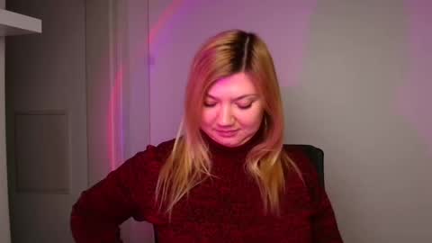 Snapshot of molly_moree chatting on 13, 1, 2025 Molly online show from 13, 1, 2025