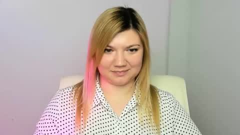 Molly online show from 25, 1, 2025