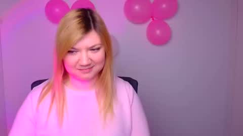 Snapshot of molly_moree chatting on 12, 2, 2025 Molly online show from 12, 2, 2025