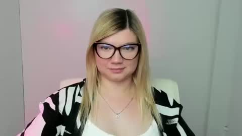 Molly online show from 21, 9, 2025