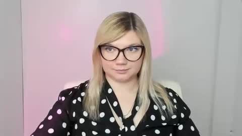 Molly online show from 29, 10, 2025