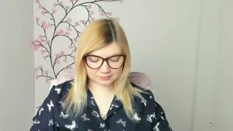 Snapshot of molly_moree chatting on 8, 2, 2026 Molly online show from 8, 2, 2026