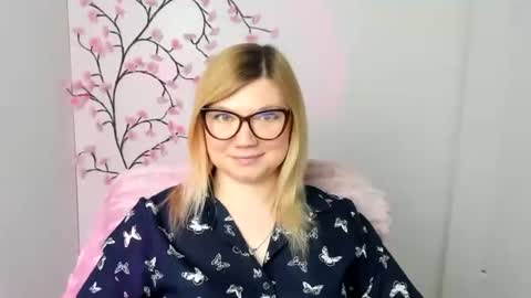 Molly online show from 13, 3, 2026