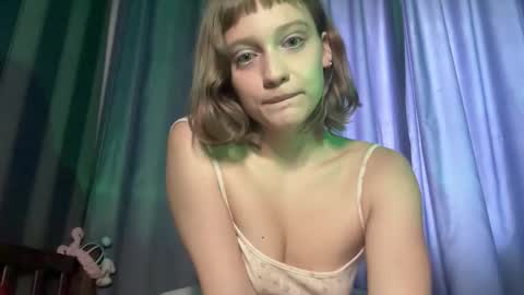 molly_poly online show from 23, 11, 2025