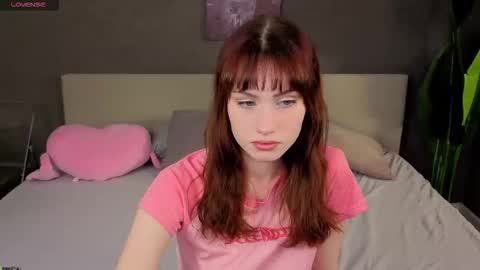 Snapshot of molly_rougge chatting on 12, 11, 2025 Molly online show from 12, 11, 2025