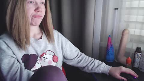 Snapshot of molly_royse chatting on 11, 2, 2025 I have new photos come and see with love Molly online show from 11, 2, 2025