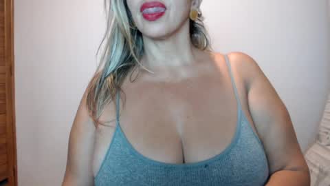 Molly Bunny online show from 9, 7, 2026