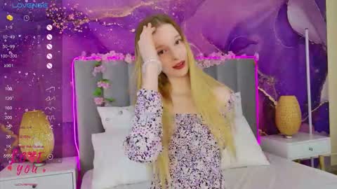 Snapshot of mollydollzz chatting on 3, 3, 2026 mollydollzz online show from 3, 3, 2026