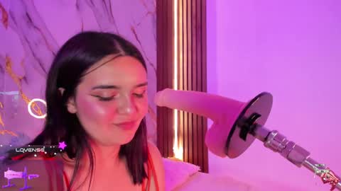 Snapshot of mollylewis18 chatting on 11, 9, 2025 New girl Emily Valentina Michelle online show from 11, 9, 2025