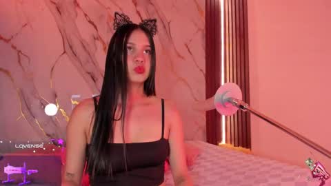 Snapshot of mollylewis18 chatting on 29, 9, 2025 New girl Emily Valentina Michelle online show from 29, 9, 2025