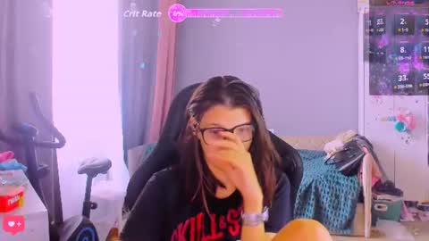  KIRA  online show from 30, 7, 2026