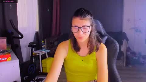  KIRA  online show from 4, 8, 2026