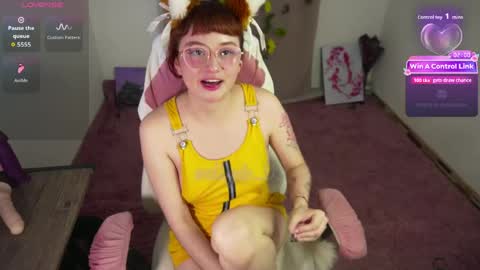 Snapshot of mollysb_05 chatting on 22, 5, 2026 mollysb_05 online show from 22, 5, 2026