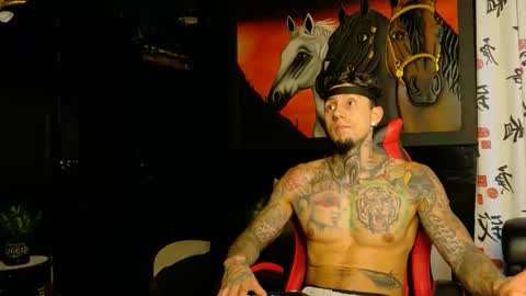 Snapshot of molotov_explosive chatting on 16, 11, 2025 Molotov online show from 16, 11, 2025