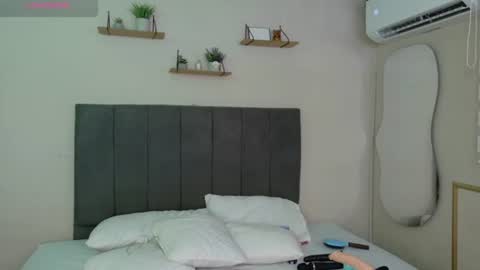 moly_juicy online show from 11, 6, 2026