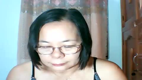 Snapshot of mombastic55 chatting on 21, 5, 2026 mombastic55 online show from 21, 5, 2026