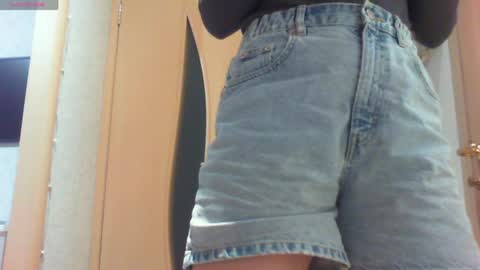 Hailey online show from 4, 4, 2026