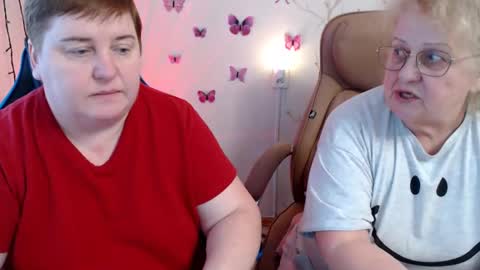 Snapshot of mommy99x chatting on 2, 3, 2025 Mommy99X online show from 2, 3, 2025