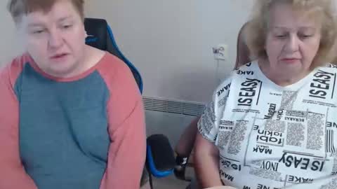 Snapshot of mommy99x chatting on 3, 12, 2025 Mommy99X online show from 3, 12, 2025