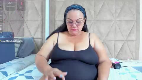 Snapshot of mommy_cute chatting on 12, 2, 2025 Jelitza online show from 12, 2, 2025