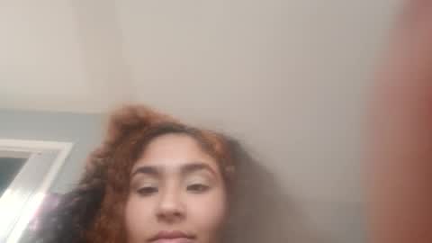 Snapshot of mommybubbles chatting on 27, 12, 2024 Mommy bubbles online show from 27, 12, 2024