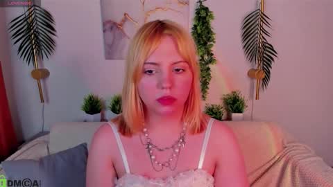 mon1ca_jones online show from 12, 11, 2025