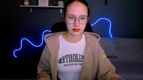 Snapshot of mona_cloud chatting on 24, 9, 2025 Mona online show from 24, 9, 2025