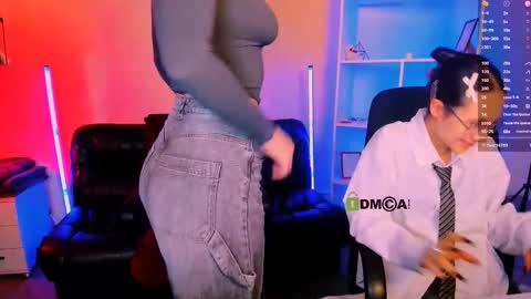 Snapshot of mona_cloud chatting on 15, 11, 2025 Mona online show from 15, 11, 2025