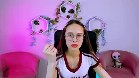 Mona  online show from 25, 6, 2026