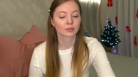 Snapshot of mona_elisa chatting on 17, 12, 2025 Elisa my Telegram online show from 17, 12, 2025