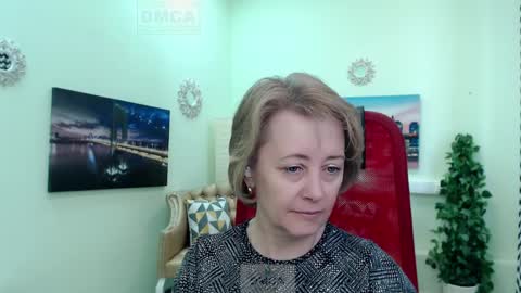 Mona online show from 8, 4, 2026