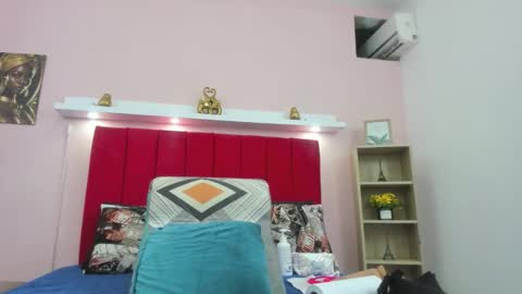 paola online show from 12, 10, 2025