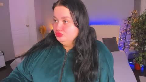 Monica online show from 3, 2, 2026