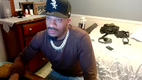 Snapshot of moneymanboy chatting on 22, 9, 2025 11nchmonster online show from 22, 9, 2025