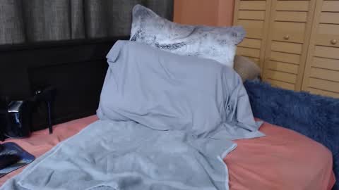 Snapshot of monica_leigh chatting on 16, 12, 2025 Monica Leigh online show from 16, 12, 2025