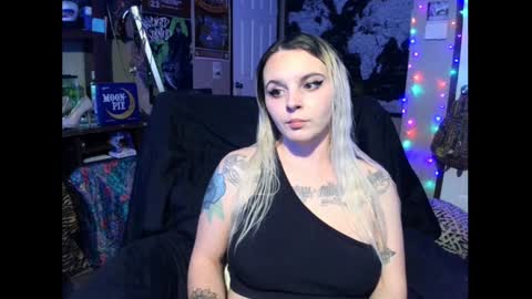 Snapshot of monica_lily chatting on 17, 12, 2024 Monica online show from 17, 12, 2024