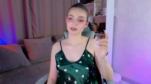 Snapshot of monicaerotic chatting on 4, 12, 2025 Monica erotic mmm online show from 4, 12, 2025