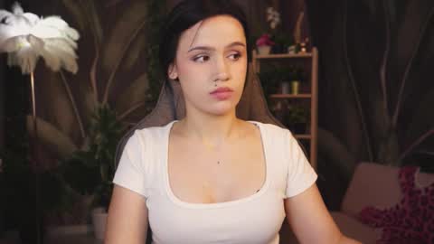monica online show from 15, 5, 2026