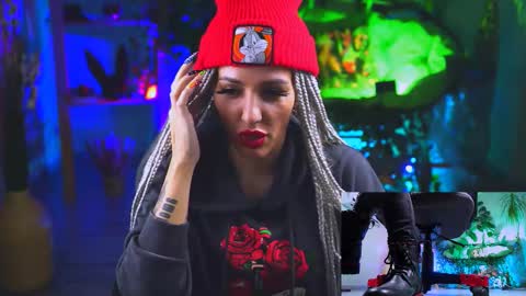 Monika online show from 4, 3, 2025