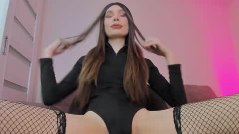 Snapshot of monicastark_ chatting on 17, 12, 2025 monicastark_ online show from 17, 12, 2025