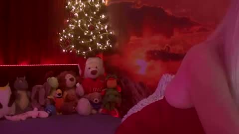 Snapshot of monicutex chatting on 8, 1, 2025 Monika online show from 8, 1, 2025