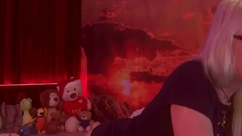 Snapshot of monicutex chatting on 8, 3, 2025 Monika online show from 8, 3, 2025