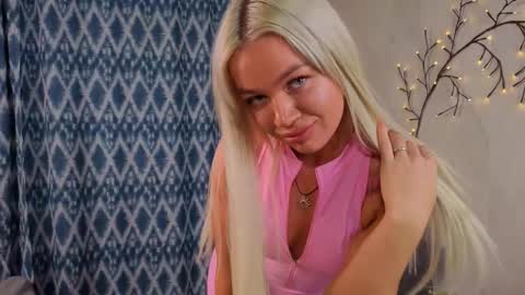 Snapshot of monika_valley chatting on 9, 11, 2025 Monika online show from 9, 11, 2025