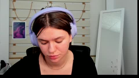 Snapshot of monika_youu chatting on 28, 1, 2025 Monika online show from 28, 1, 2025