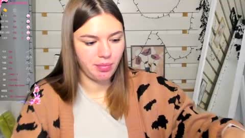 Snapshot of monika_youu chatting on 27, 11, 2025 Monika online show from 27, 11, 2025